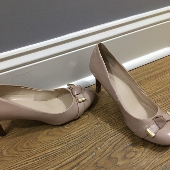 🐝Tommy Hilfiger Classy blush pink heelsHOST PICK - Picture 3 of 5